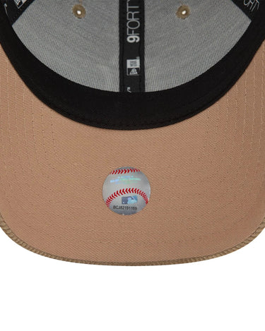 New Era NEW YORK YANKEES CORD 9FORTY® Cap Beige - KYOTO - New Era