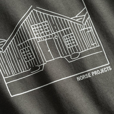 Norse Johannes Organic Kanonbadsvej Print T-shirt Espresso - KYOTO - Norse Projects