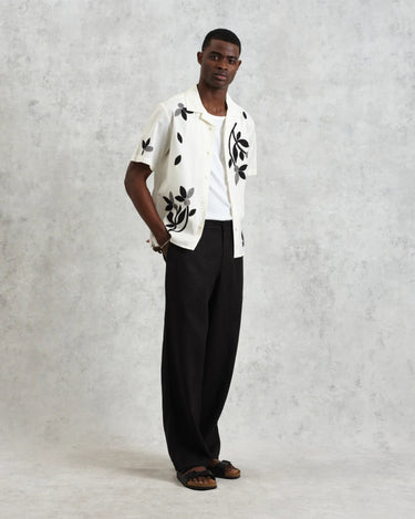 Wax London DIDCOT SS SHIRT BLOOM APPLIQUE ECRU / BLACK - KYOTO - Wax London