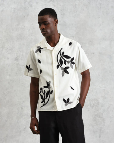 Wax London DIDCOT SS SHIRT BLOOM APPLIQUE ECRU / BLACK - KYOTO - Wax London